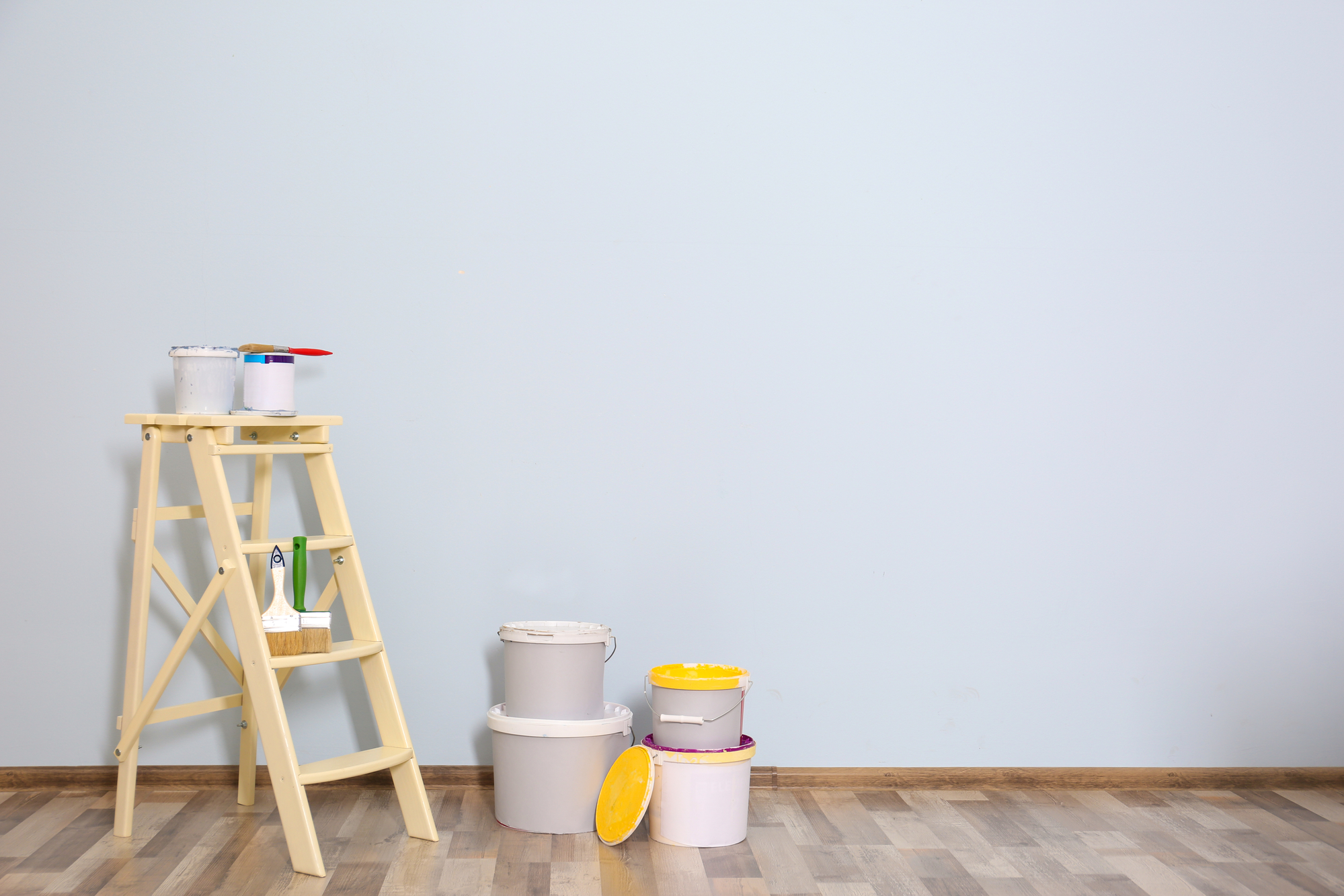 cari alternatif finishing dinding untuk rumah ya Clayxible jawabannya